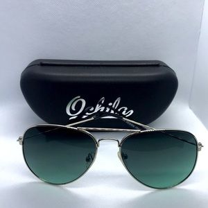 Women’s Aviator Sunglasses- Silver